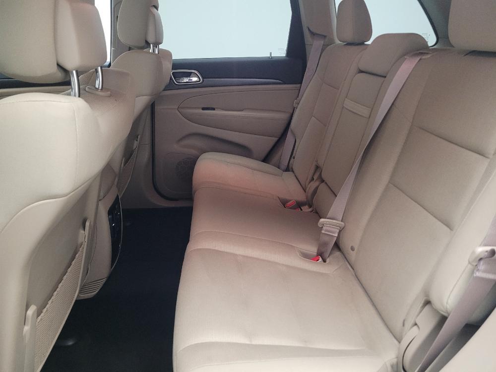 used 2015 Jeep Grand Cherokee car, priced at $15,395