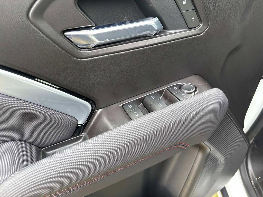 new 2026 Chevrolet Colorado car, priced at $45,970