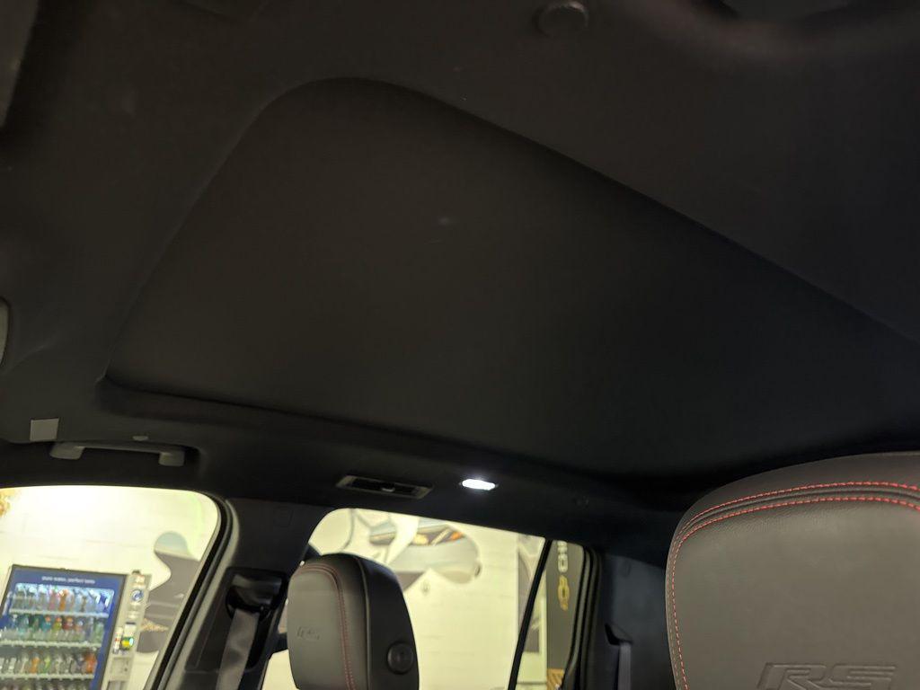 used 2024 Chevrolet Traverse car, priced at $49,892