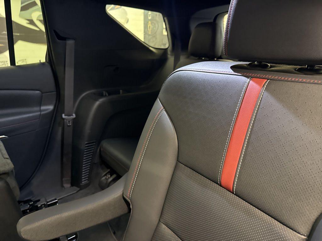 used 2024 Chevrolet Traverse car, priced at $49,892