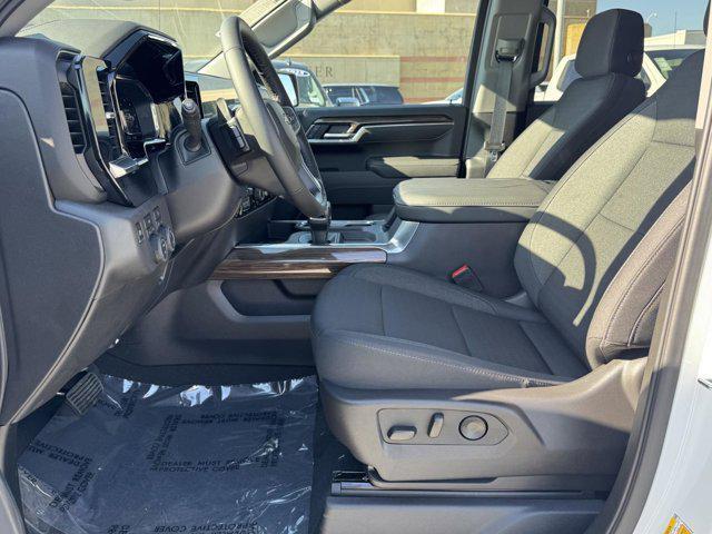 new 2025 Chevrolet Silverado 1500 car, priced at $52,685