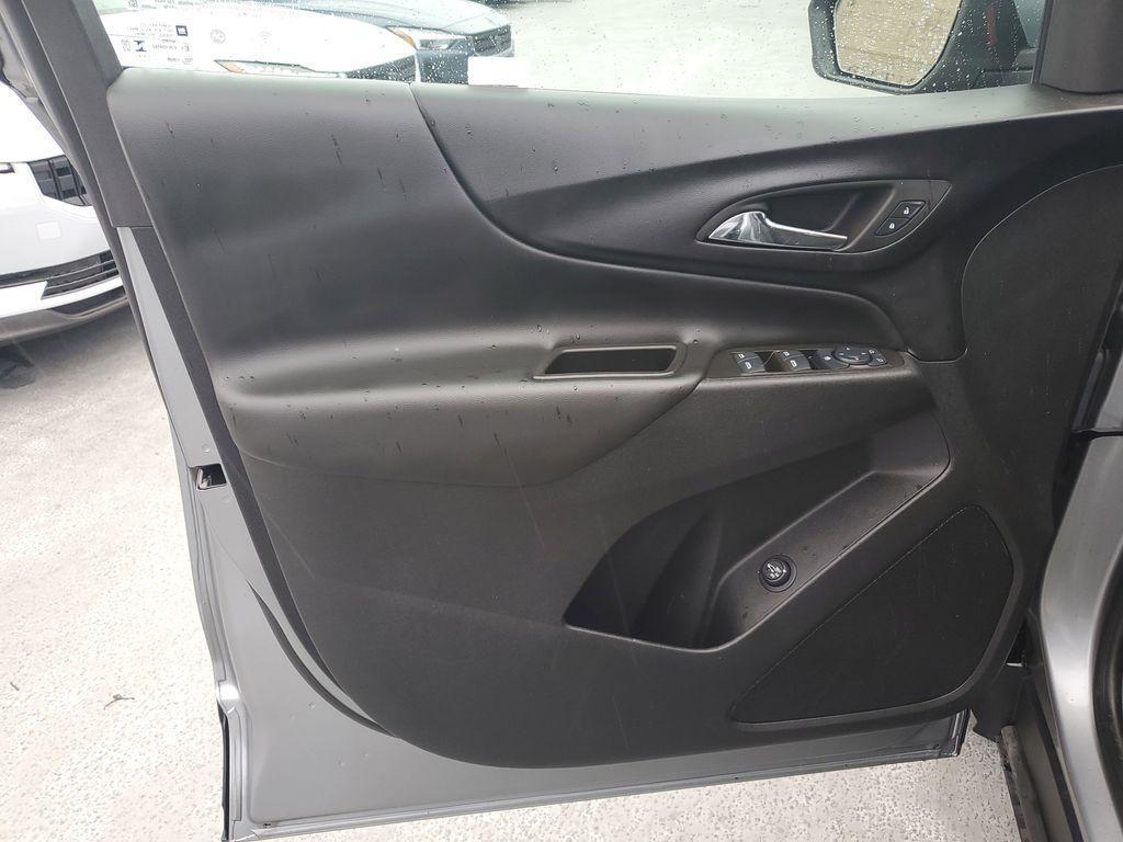 used 2024 Chevrolet Equinox car, priced at $18,993