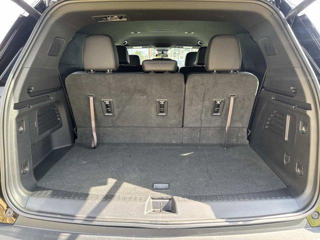 used 2025 Chevrolet Traverse car, priced at $41,995