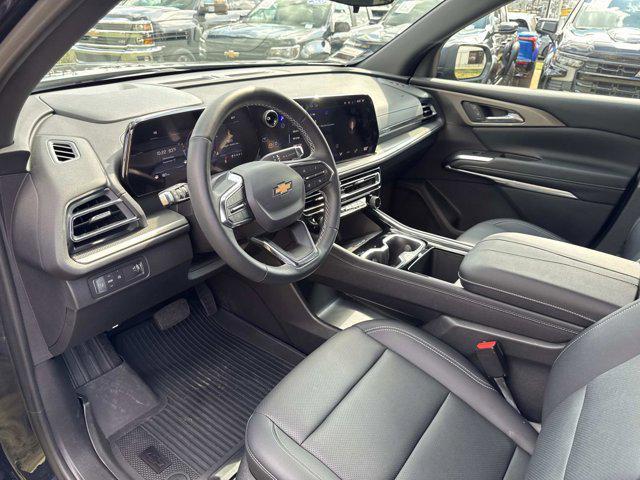 used 2025 Chevrolet Traverse car, priced at $41,995