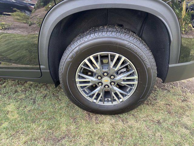 used 2025 Chevrolet Traverse car, priced at $41,995