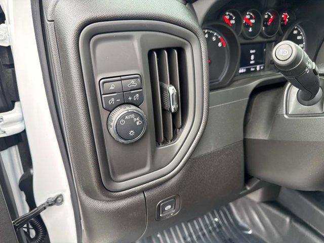 new 2025 Chevrolet Silverado 1500 car, priced at $44,660