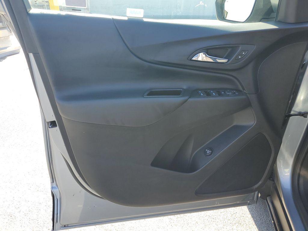 used 2024 Chevrolet Equinox car, priced at $18,893