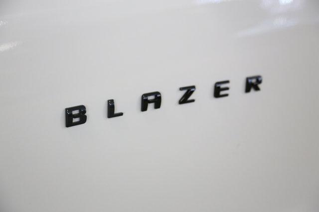 new 2025 Chevrolet Blazer car, priced at $38,045