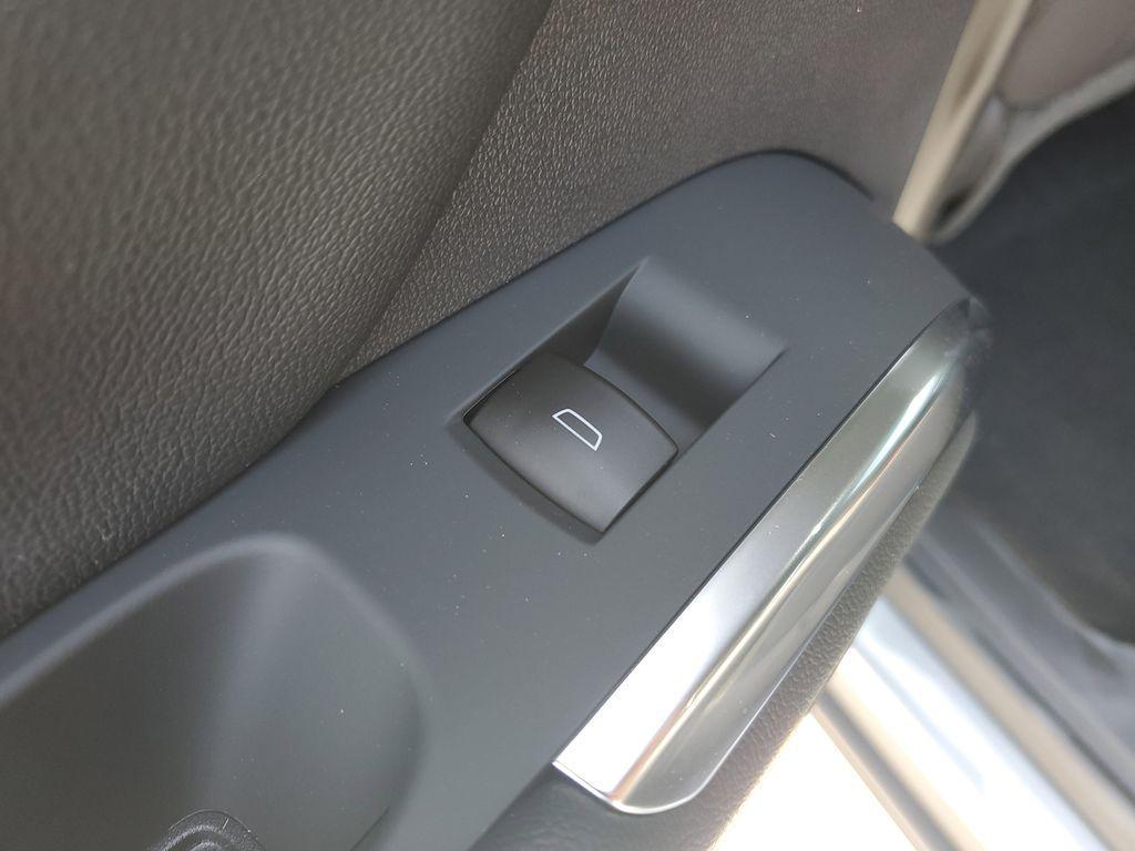 new 2026 Chevrolet Traverse car, priced at $48,095