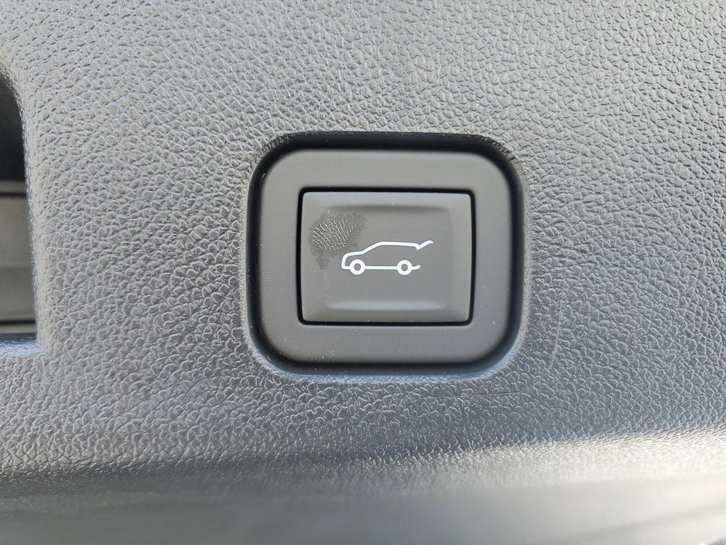 new 2026 Chevrolet Traverse car, priced at $48,095