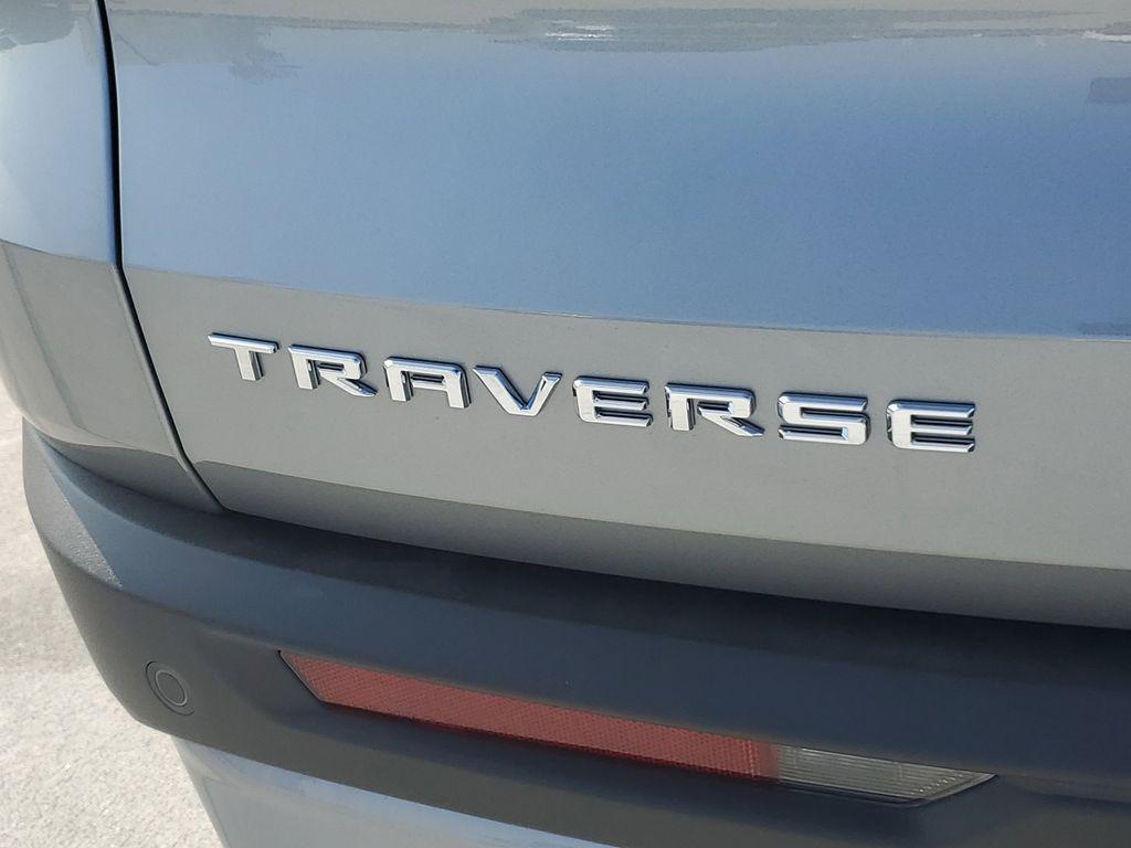 new 2026 Chevrolet Traverse car, priced at $48,095