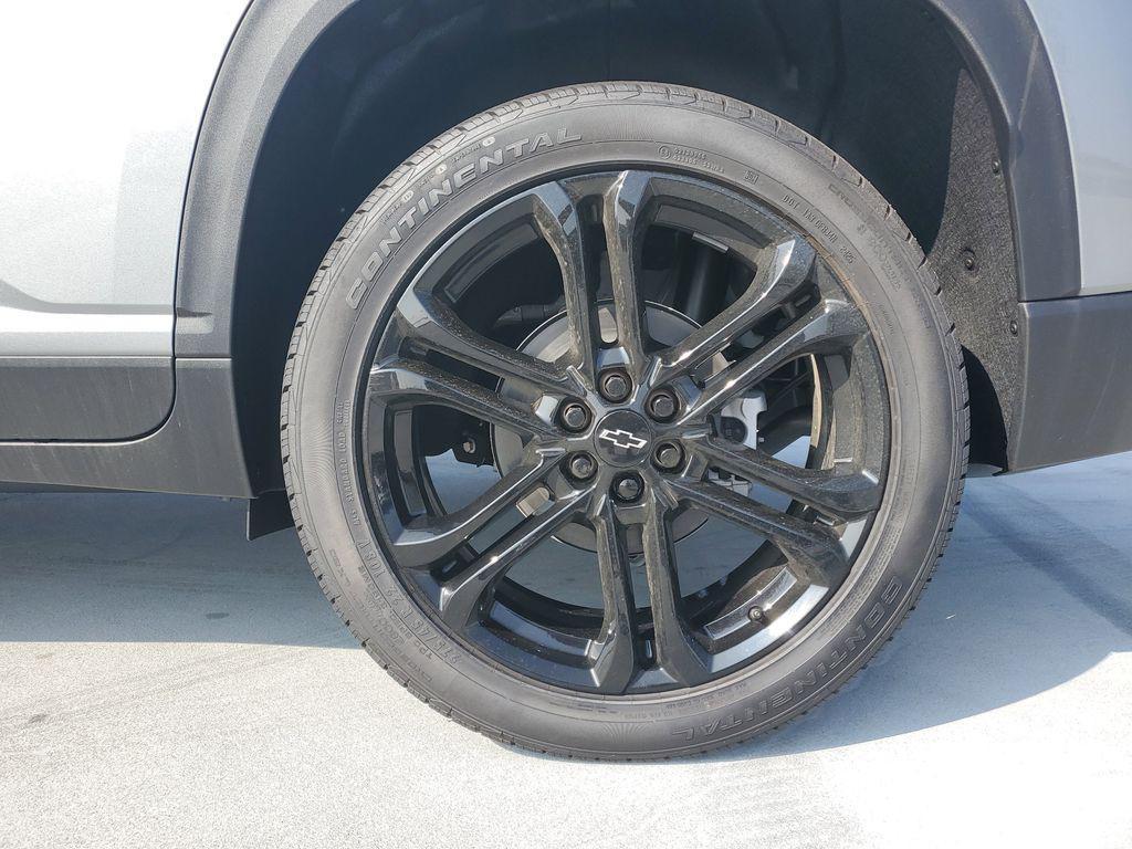 new 2026 Chevrolet Traverse car, priced at $48,095