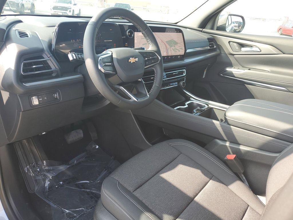 new 2026 Chevrolet Traverse car, priced at $48,095