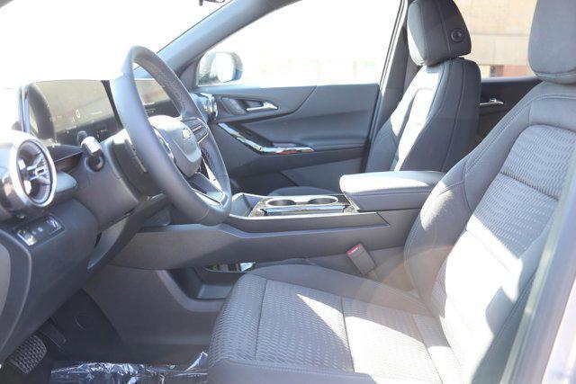 new 2025 Chevrolet Equinox car, priced at $29,245