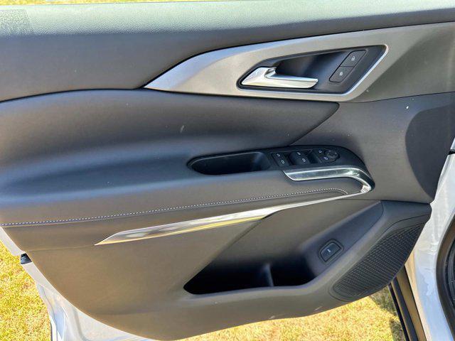new 2025 Chevrolet Traverse car, priced at $44,940