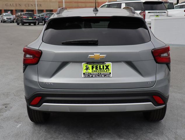 new 2025 Chevrolet Trax car, priced at $24,197