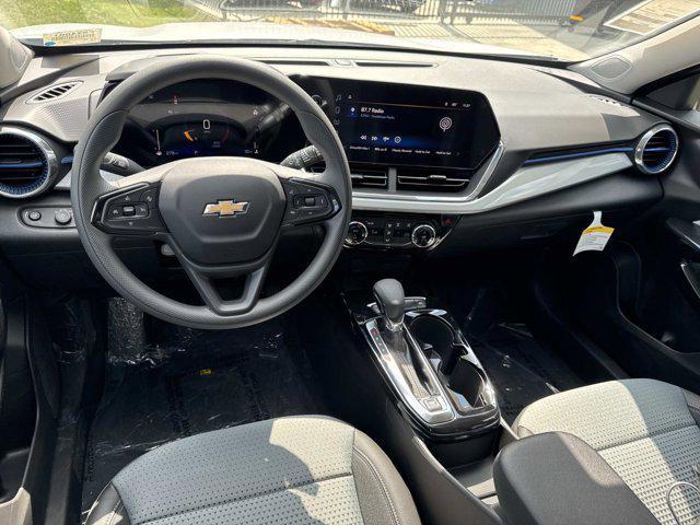 new 2025 Chevrolet Trax car, priced at $24,095