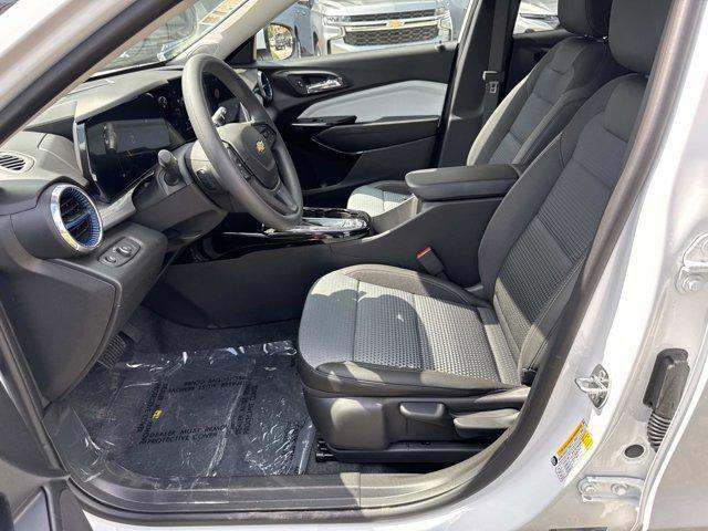 new 2025 Chevrolet Trax car, priced at $24,095