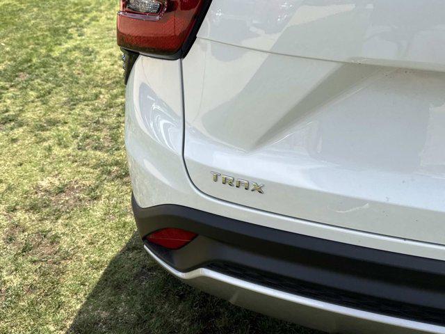 new 2025 Chevrolet Trax car, priced at $24,095