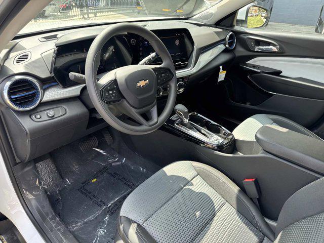new 2025 Chevrolet Trax car, priced at $24,095