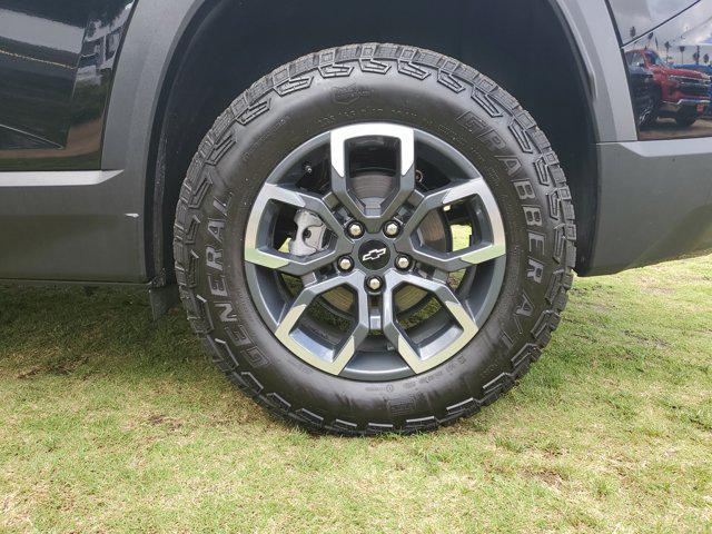 used 2025 Chevrolet Equinox car, priced at $35,792