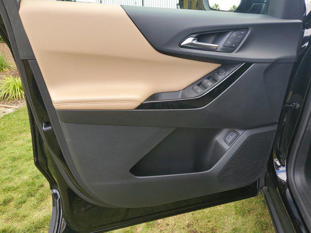 used 2025 Chevrolet Equinox car, priced at $35,792