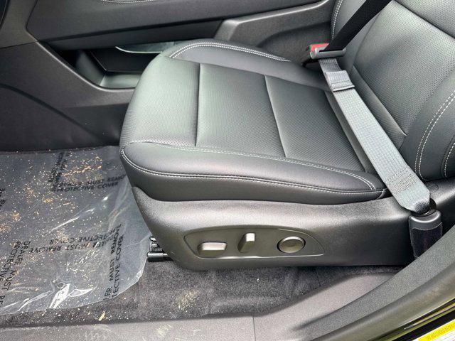 new 2025 Chevrolet Traverse car, priced at $47,540