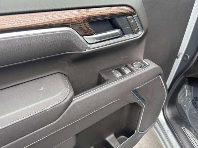 new 2025 Chevrolet Silverado 1500 car, priced at $51,595