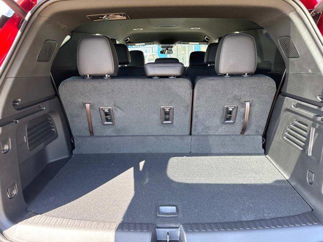 new 2025 Chevrolet Traverse car, priced at $48,035