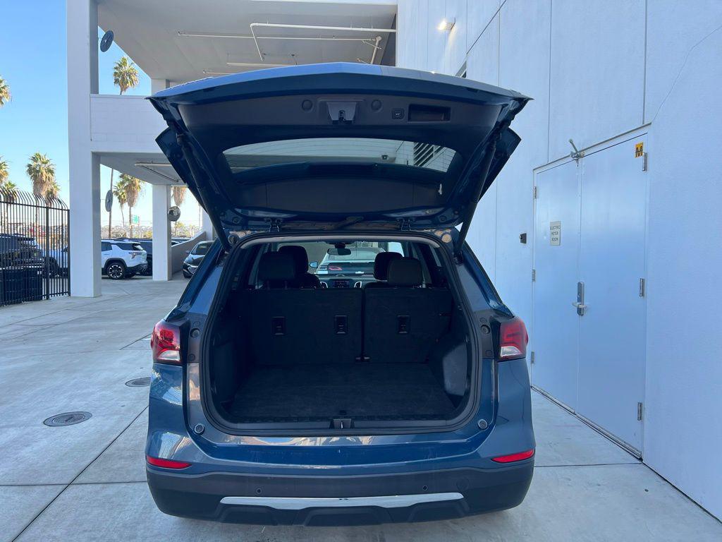 used 2024 Chevrolet Equinox car, priced at $18,791