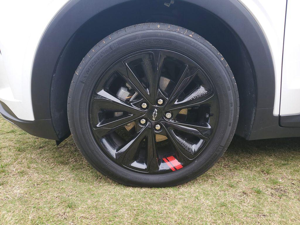 used 2023 Chevrolet Bolt EUV car, priced at $19,995