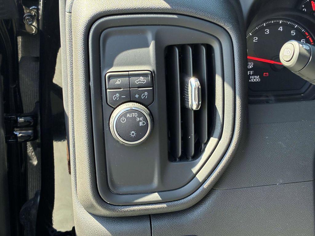 new 2025 Chevrolet Silverado 1500 car, priced at $34,043