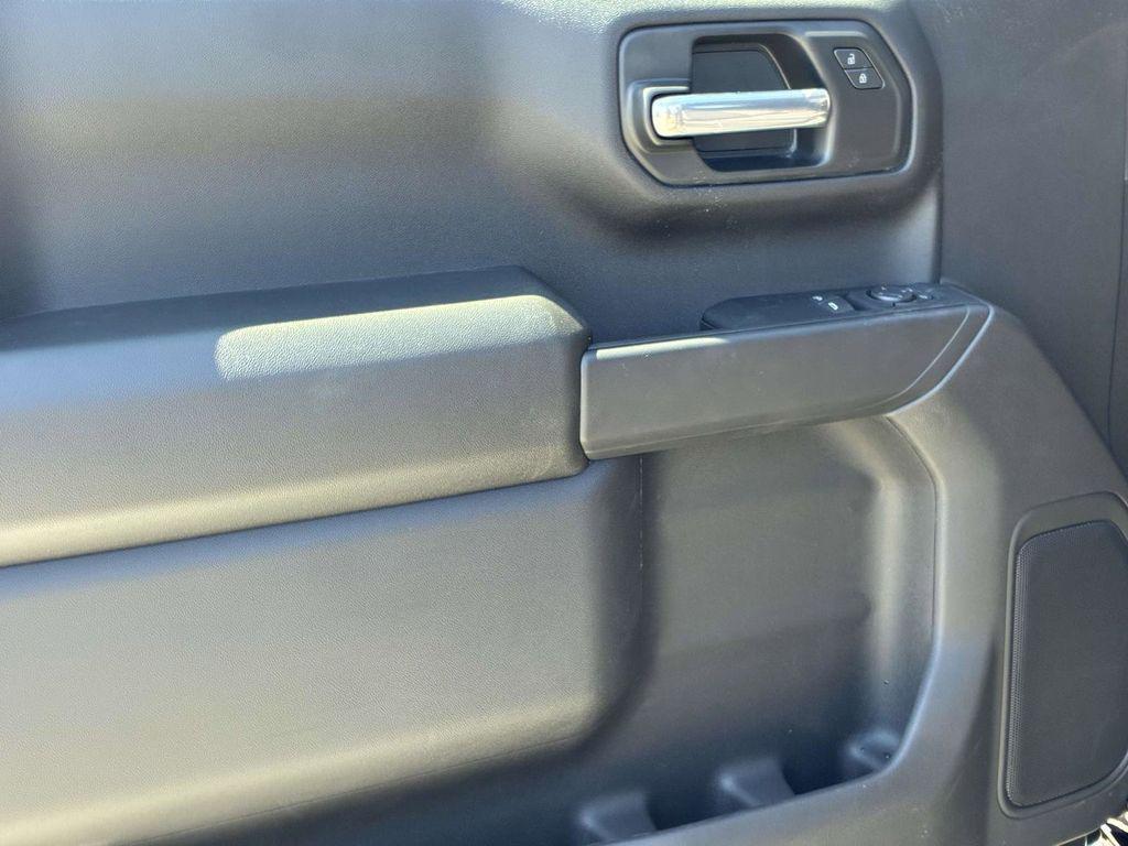 new 2025 Chevrolet Silverado 1500 car, priced at $34,043