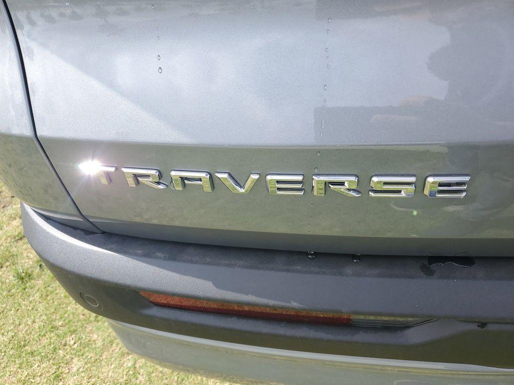 new 2026 Chevrolet Traverse car, priced at $48,095