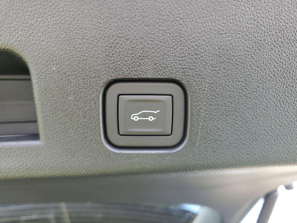 new 2026 Chevrolet Traverse car, priced at $48,095