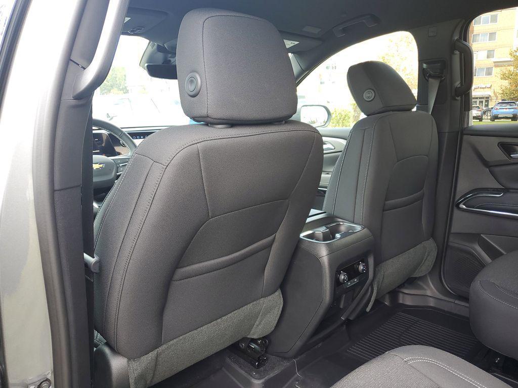 new 2026 Chevrolet Traverse car, priced at $48,095