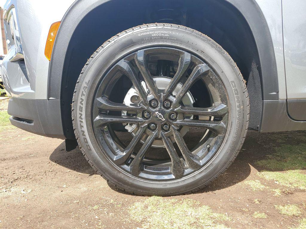 new 2026 Chevrolet Traverse car, priced at $48,095