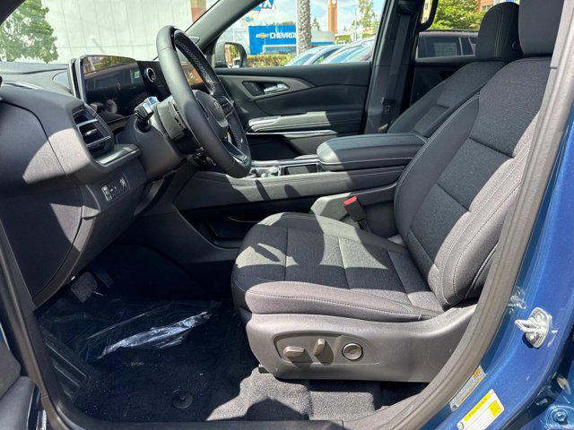new 2025 Chevrolet Traverse car, priced at $49,489