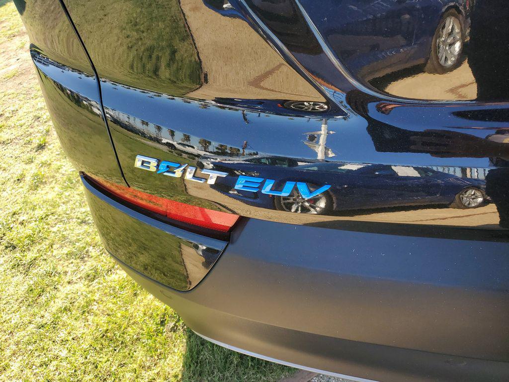 used 2022 Chevrolet Bolt EUV car, priced at $17,994