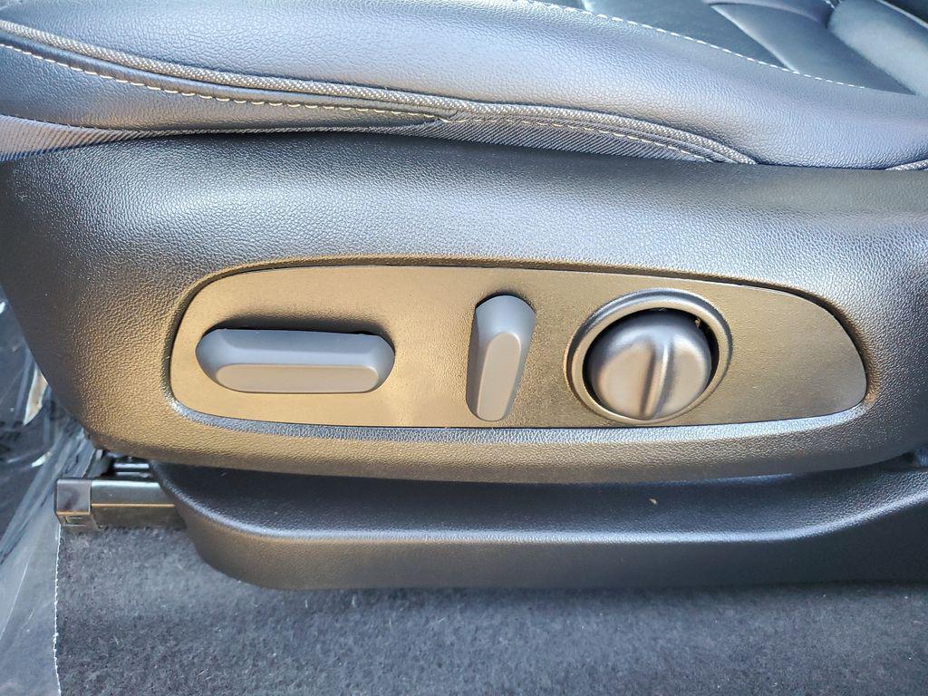 used 2022 Chevrolet Bolt EUV car, priced at $17,994