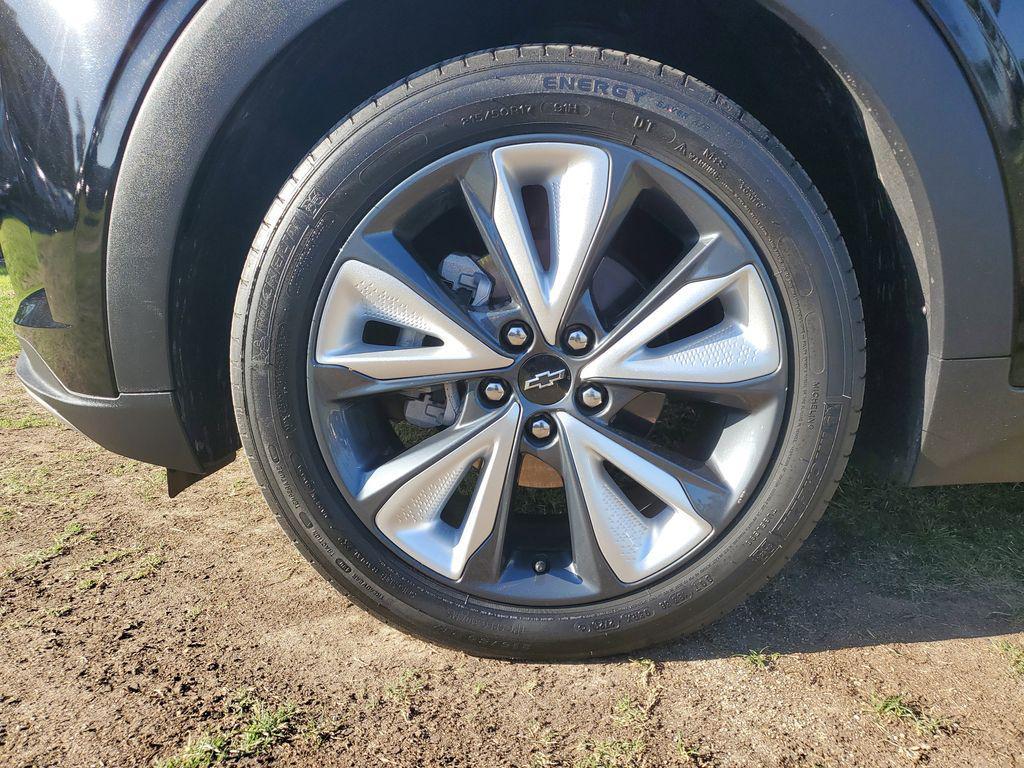 used 2022 Chevrolet Bolt EUV car, priced at $17,994