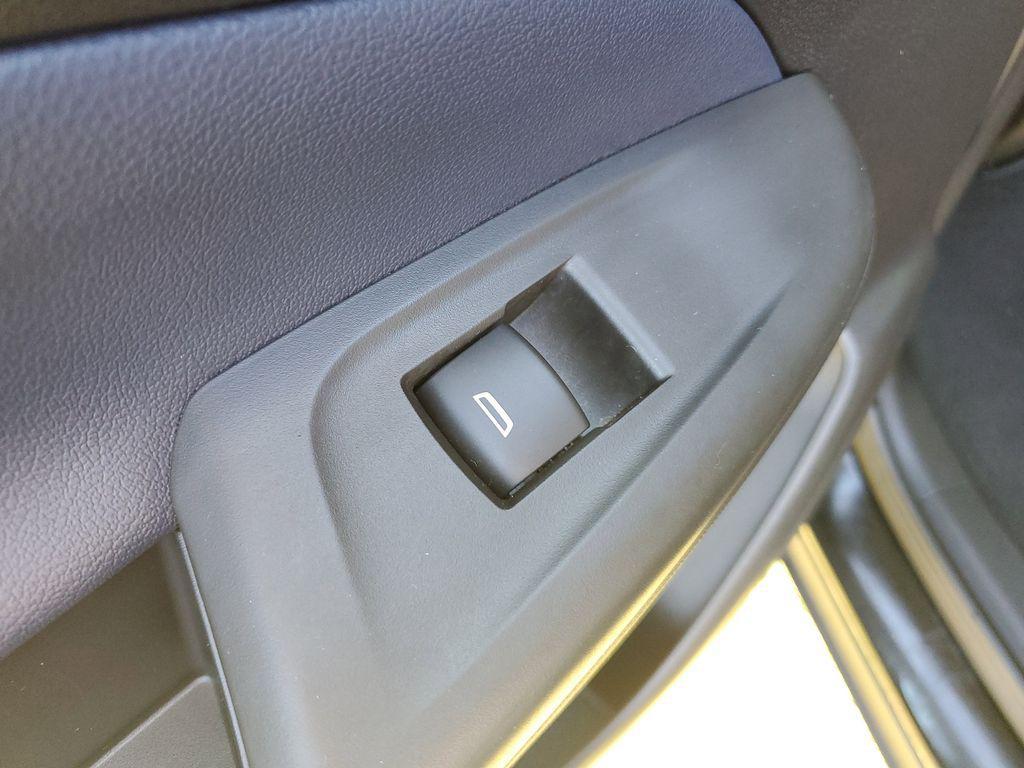 used 2022 Chevrolet Bolt EUV car, priced at $17,994