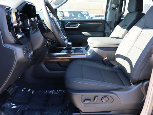 new 2025 Chevrolet Silverado 1500 car, priced at $54,385