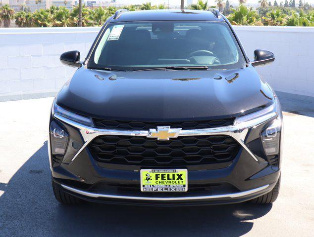 new 2025 Chevrolet Trax car, priced at $25,302