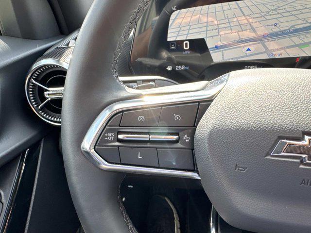 used 2025 Chevrolet Equinox car, priced at $26,396