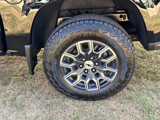 new 2025 Chevrolet Colorado car, priced at $47,040