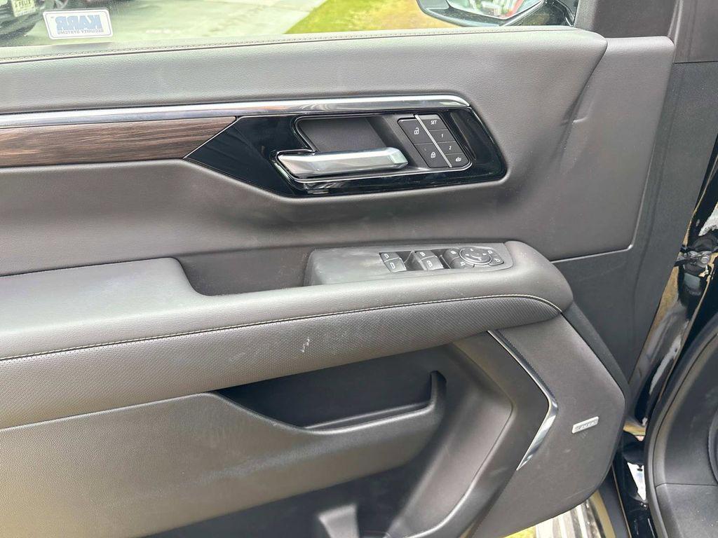 new 2025 Chevrolet Tahoe car, priced at $73,815