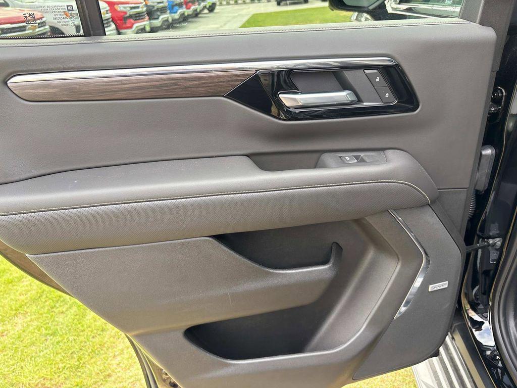 new 2025 Chevrolet Tahoe car, priced at $73,815