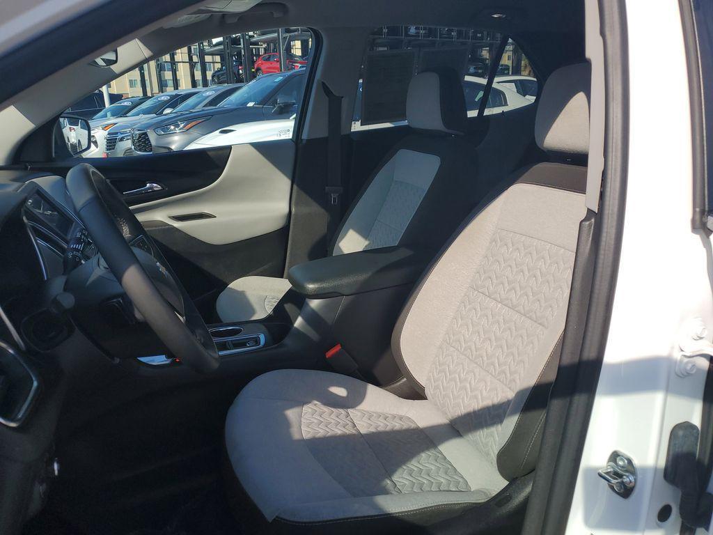 used 2024 Chevrolet Equinox car, priced at $18,993