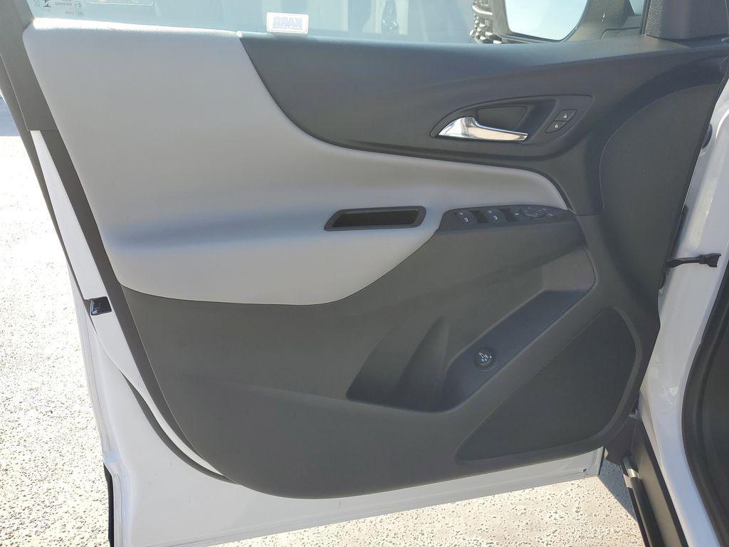 used 2024 Chevrolet Equinox car, priced at $18,993